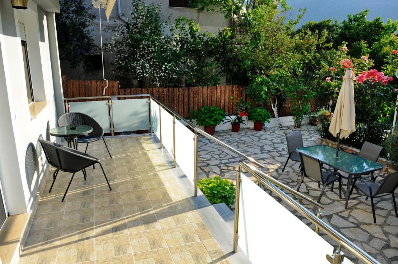 Spiros House And Studios Yénion Exterior photo